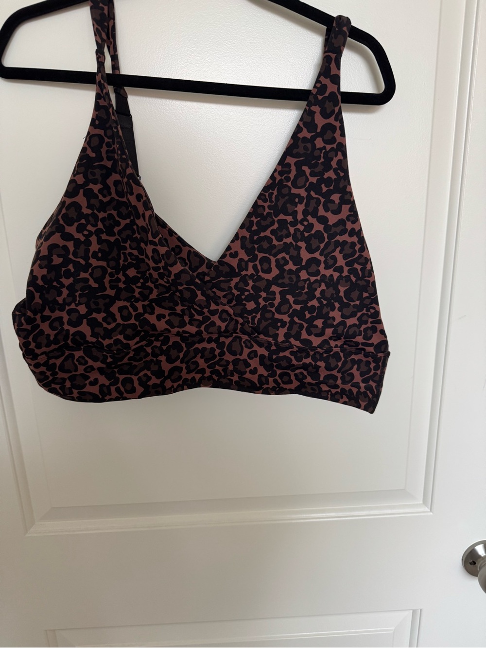 Leopard-Print Wireless Sports Bralette - Brown/Black